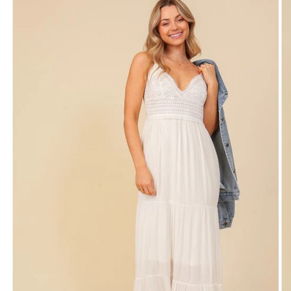 Lucky & Coco White Boho Gauzy Lined Maxi Dress,‎ Flowy, Casual, Cottage Core